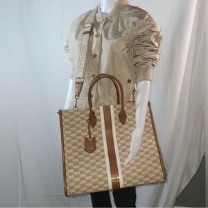 Michael Kors Tan and Cream Women's Bag 16” L x 13.5” H. Handle Drop 5.75”